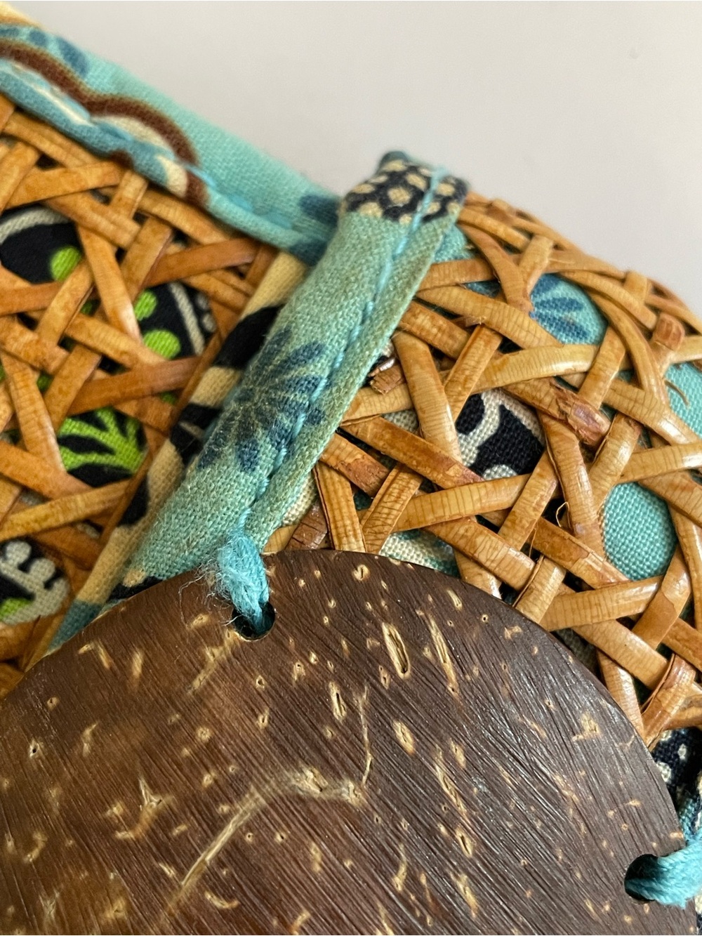 Vera Bradley Tiki Clutch - Picture 7 of 7